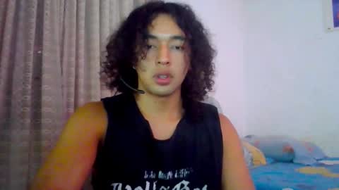 Snapshot of angelsdustxxx chatting on September 2025 04:39:02 AM online show from September 2025 04:39:02 AM