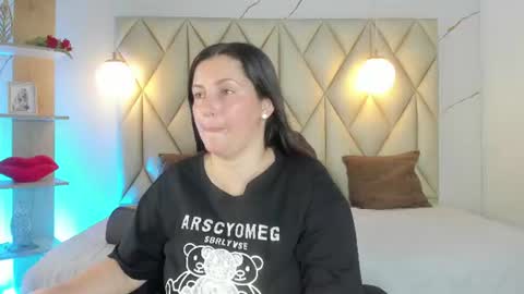Snapshot of angelswets chatting on June 2026 01:13:01 PM ANGIE online show from June 2026 01:13:01 PM