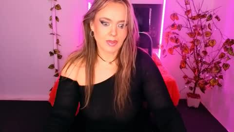 Aniela online show from November 2025 07:16:01 AM