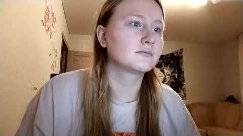 Snapshot of anika_lipps chatting on November 2025 03:24:01 PM Anika online show from November 2025 03:24:01 PM