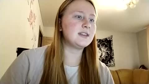 Snapshot of anika_lipps chatting on November 2025 09:58:01 AM Anika online show from November 2025 09:58:01 AM