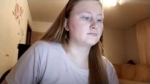 Snapshot of anika_lipps chatting on December 2025 02:55:01 PM Anika online show from December 2025 02:55:01 PM