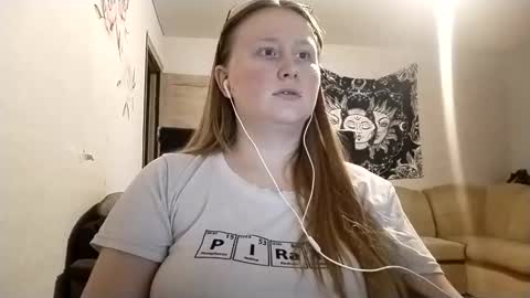 Snapshot of anika_lipps chatting on December 2025 10:27:01 PM Anika online show from December 2025 10:27:01 PM