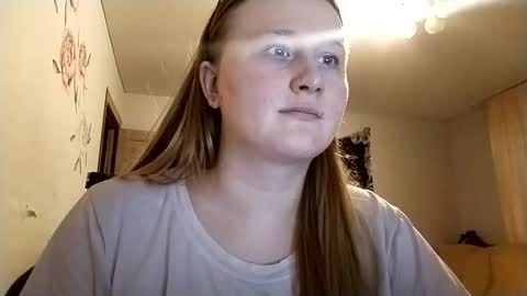 Snapshot of anika_lipps chatting on December 2025 02:24:02 PM Anika online show from December 2025 02:24:02 PM