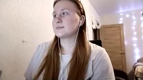 Snapshot of anika_lipps chatting on January 2026 07:12:02 AM Anika online show from January 2026 07:12:02 AM