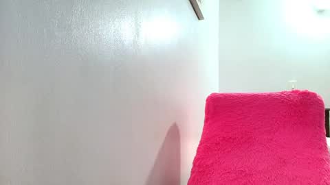 ana independent model online show from April 2026 05:37:02 AM