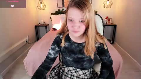 Snapshot of anita_marcelle chatting on June 2026 07:28:01 AM Anita online show from June 2026 07:28:01 AM
