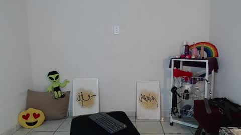 Hello My name is NaiaraPv is OPEN online show from October 2025 10:43:02 PM