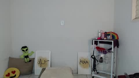 Hello My name is NaiaraPv is OPEN online show from October 2025 07:47:02 PM