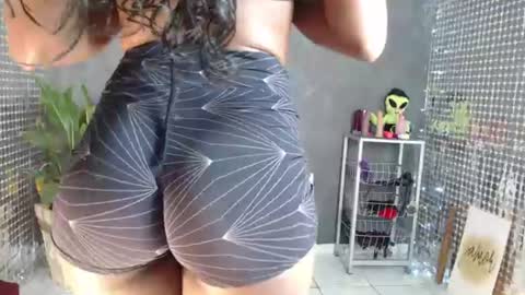 Snapshot of anjinhama chatting on June 2026 02:54:02 PM Hello My name is NaiaraPv is OPEN online show from June 2026 02:54:02 PM