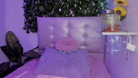 ANNA online show from December 2025 04:22:01 AM