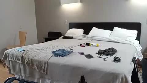 Anna Lee Cross online show from March 2026 07:14:01 AM