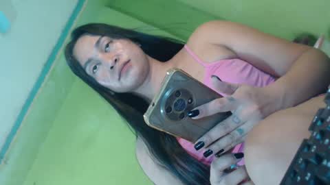 Snapshot of anne_hotaway chatting on June 2026 06:59:01 AM anne_hotaway online show from June 2026 06:59:01 AM