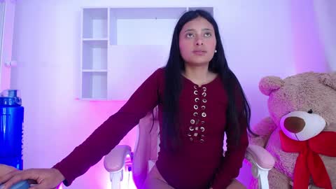 Anni online show from January 2025 04:11:02 PM