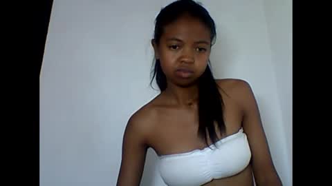 annica86 online show from June 2026 08:37:02 PM