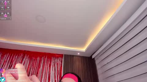 Annie Roberts online show from January 2025 07:50:01 PM