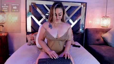 annie_vega17 online show from May 2026 01:28:02 PM
