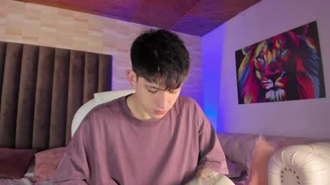 Annie  Alex online show from January 2025 01:48:01 PM