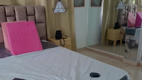 Anny bridge online show from March 2026 10:02:01 PM