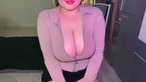 Snapshot of anora_sunny chatting on July 2026 07:17:01 PM Any online show from July 2026 07:17:01 PM