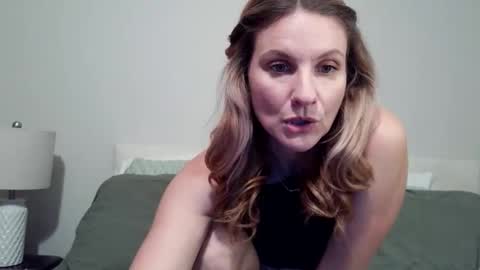 heyitsansley online show from April 2026 02:44:01 AM