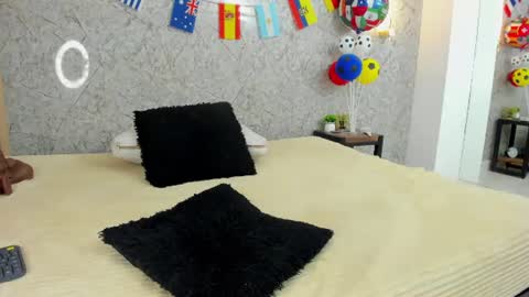 Snapshot of antonella_west chatting on June 2026 09:09:01 PM Anto online show from June 2026 09:09:01 PM
