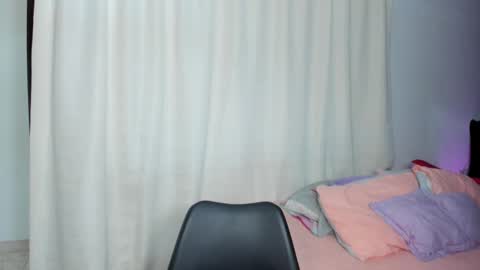 Snapshot of antonellaparker chatting on February 2026 02:25:01 PM Sarah online show from February 2026 02:25:01 PM