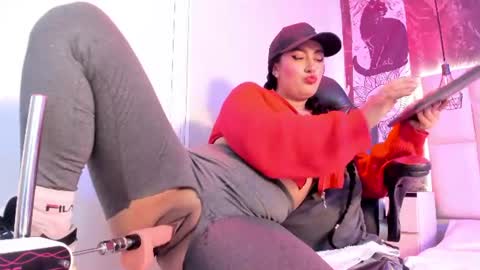 Snapshot of antonellaqueeen chatting on June 2026 11:31:01 AM ANTONELLE online show from June 2026 11:31:01 AM