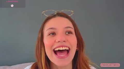 Snapshot of antonellarossii_ chatting on April 2026 02:31:01 PM Antonella online show from April 2026 02:31:01 PM