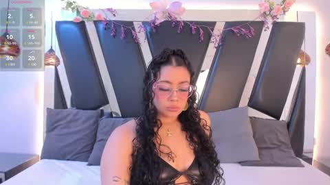 A N T O N E L L E  online show from April 2026 11:28:01 AM