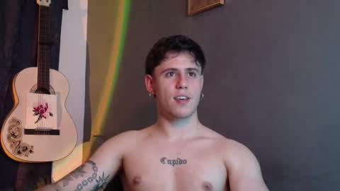 antonnello_ online show from April 2026 10:51:02 PM