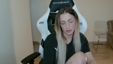 Anya online show from May 2026 05:10:01 PM