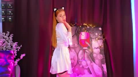 anylindsey online show from May 2026 07:28:02 AM