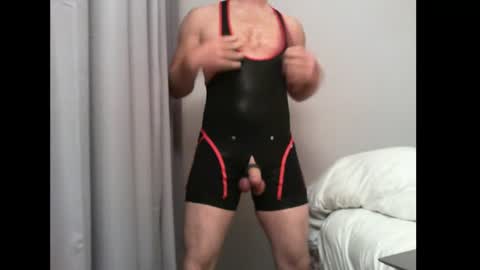 WeeWilly online show from August 2026 02:32:02 AM
