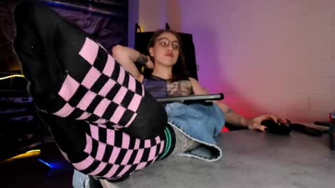 APHEX QUEEN online show from April 2026 11:15:01 AM