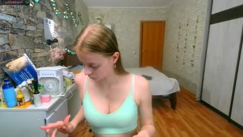 Aphrodite online show from May 2026 04:24:02 PM