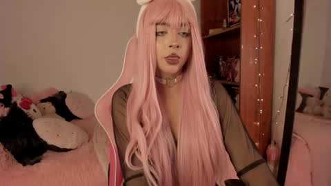     online show from November 2025 07:38:01 PM