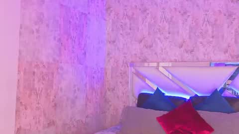 Isabella online show from June 2026 09:39:01 PM