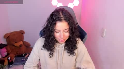 aqua emilly online show from April 2026 11:49:02 PM