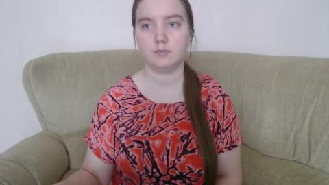 Josefin online show from March 2026 05:44:01 AM