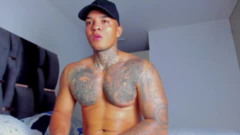 AquilesElpapi online show from June 2026 07:17:02 PM
