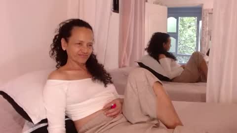 Nadia Cyel online show from July 2026 10:01:02 PM