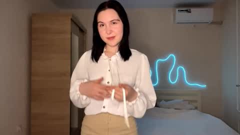 Emi online show from March 2026 04:13:01 PM