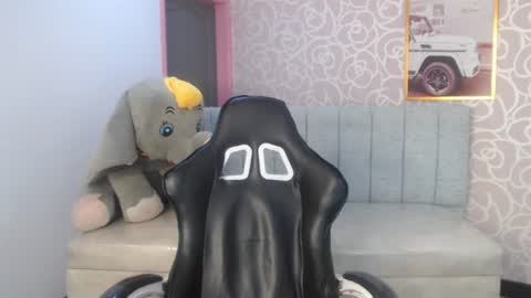 ariabliss_ch online show from June 2026 03:17:01 AM