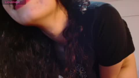 ariagal online show from April 2026 06:09:01 PM