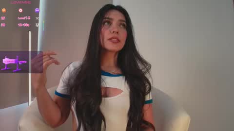   online show from April 2026 08:10:01 PM