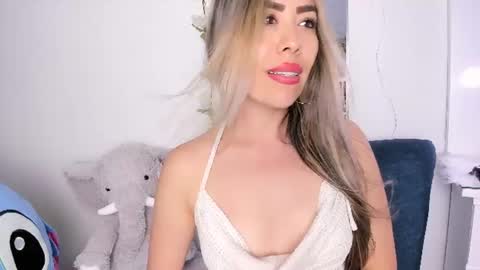 Snapshot of ariana_belucci chatting on July 2026 04:30:01 AM Ariana online show from July 2026 04:30:01 AM