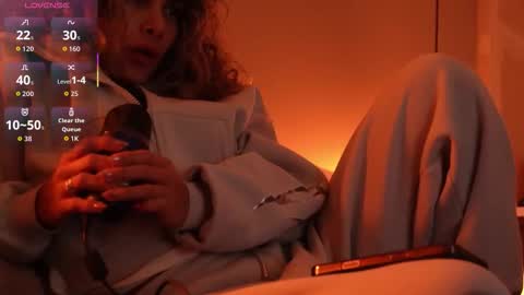 Snapshot of ariana_valdirii chatting on December 2025 10:06:02 PM cristina online show from December 2025 10:06:02 PM