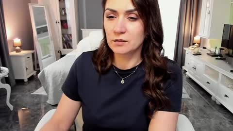 Ana online show from April 2026 12:41:01 PM