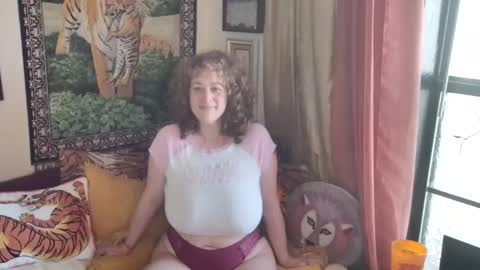 Arielle Ari online show from March 2026 07:53:02 PM